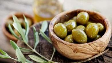 Olives 1600x832 390x220 - زیتون، معجزه ای برای سلامتی