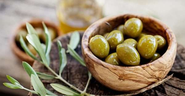 Olives 1600x832 - زیتون، معجزه ای برای سلامتی