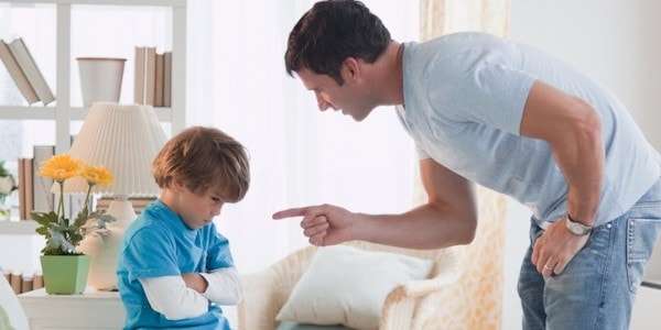positivepunishment min - چگونه فرزند خود را تنبیه کنیم؟