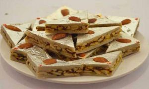 ام علی 300x180 - غذاهای معروف خاورمیانه که شهرت جهانی دارند!( قسمت دوم)