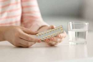 751 How to take birth control pills 2 300x200 - hlife.ir