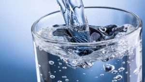 the health benefits of water 722x406 300x169 - 21 درمان خانگی برای ناراحتی معده