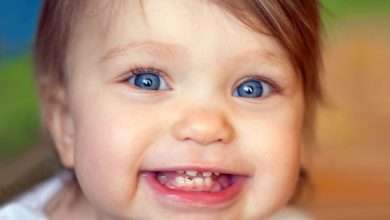 Baby tooth decay 390x220 - ترتیب دندان درآوردن کودکان