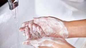 سرماخوردگی: از خود و دیگران محافظت کنید handwashing feature 300x169 - سرماخوردگی: از خود و دیگران محافظت کنید