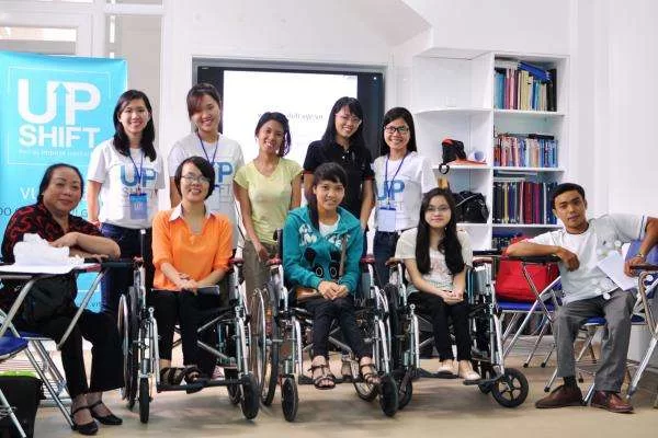 Kim Vans story 2 - آداب معاشرت و رفتار با افراد معلول