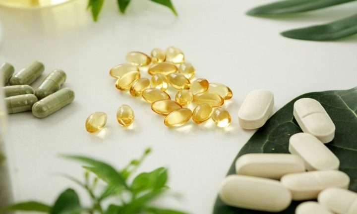 مکملهای غذایی را از داروخانه آنلاین شیراز بخرید + ارسال سریع b7354868 fd08 4f4d 8f37 e9ff55e2c3c9 720x432 - مکملهای غذایی را از داروخانه آنلاین شیراز بخرید + ارسال سریع