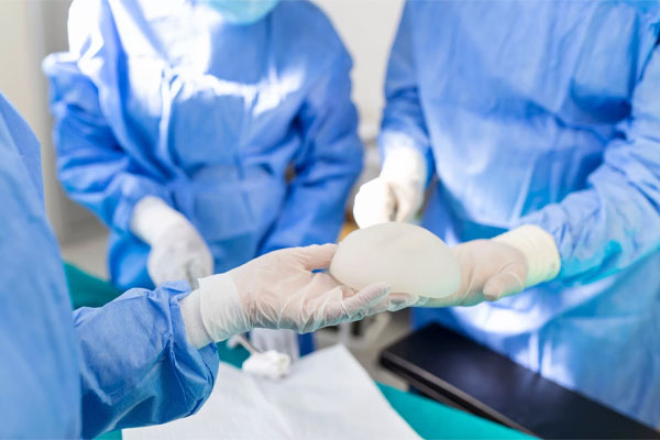 بهترین جراح پروتز سینه